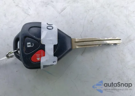 2009 Toyota Matrix z USA, uszkodzony, nr VIN 2T1KU40E39C074841